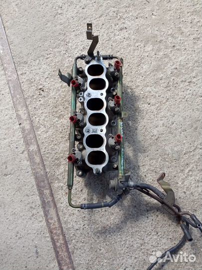 Топливная рейка Nissan Maxima VQ30DE