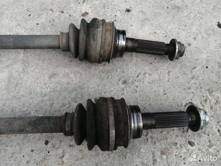 Привод задний Subaru Forester SF5