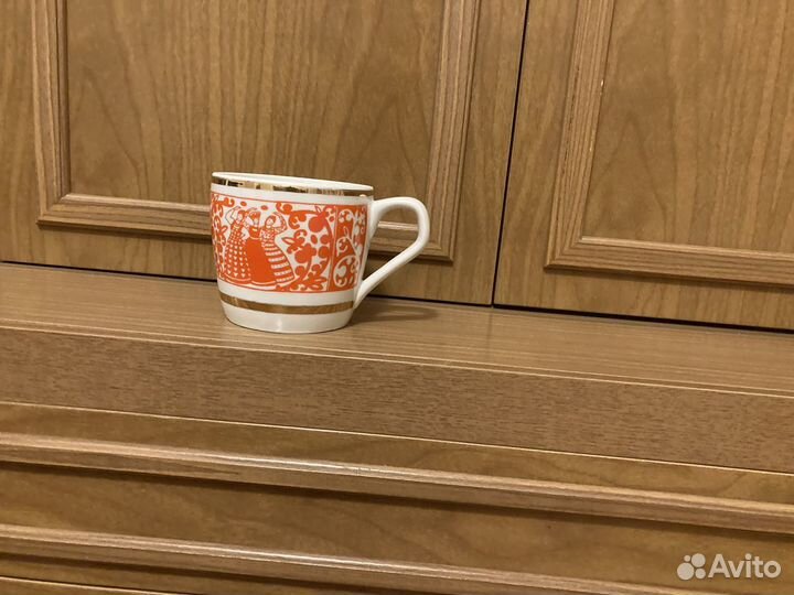 Посуда для сервировки стола