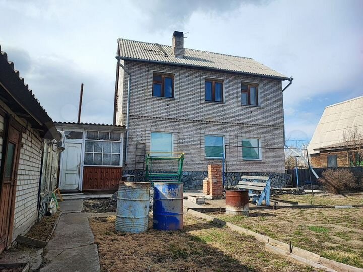 Дом 278 м² на участке 10 сот.