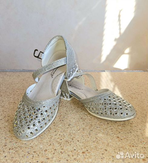 Туфли кумир серебряные 31 р