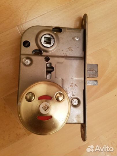 Замок врезной для ванной Финляндия