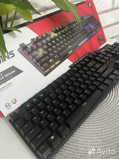 Игровая клавиатура huper x alloy origins