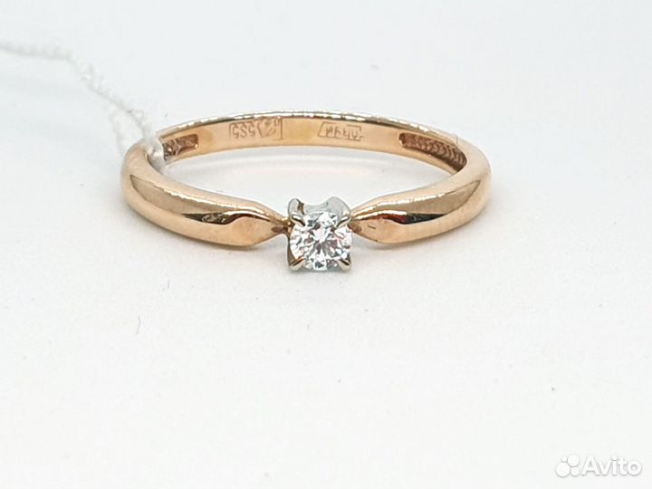 Золотое кольцо с бриллиантом, 1.42 грамм, 16 разм