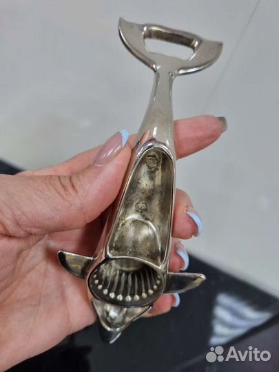 Открывалка для пива и шампанского Дельфин