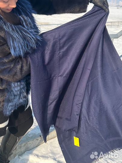 Платок женский новый Fendi
