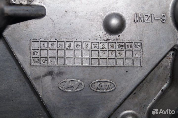 Крышка двигателя Kia Sorento Prime UM 2.2 TDI