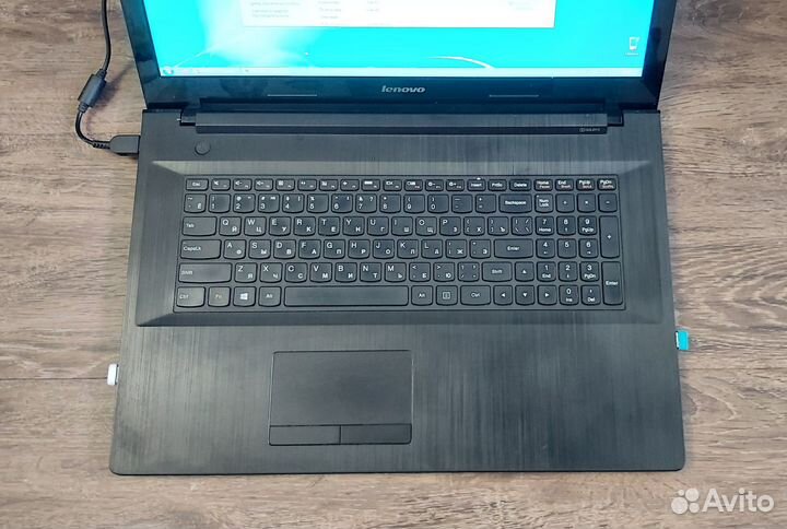 Ноутбук Lenovo G70-80 (i3 / 4Gb / 1Tb / 17.3'')