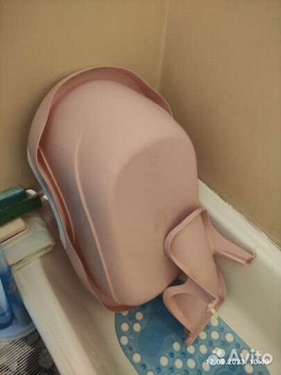 Ванночка для купания с горкой