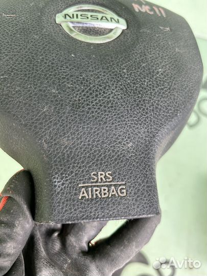 Крышка в руль airbag nissan