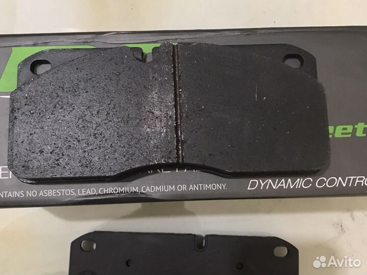 Тормозные колодки на бронированный авто