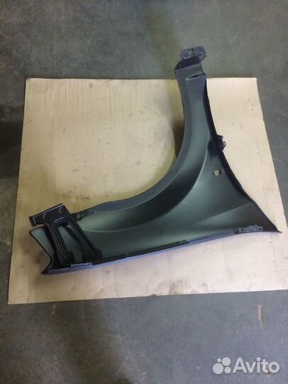 Крыло левое переднее Renault Logan 2004-2013