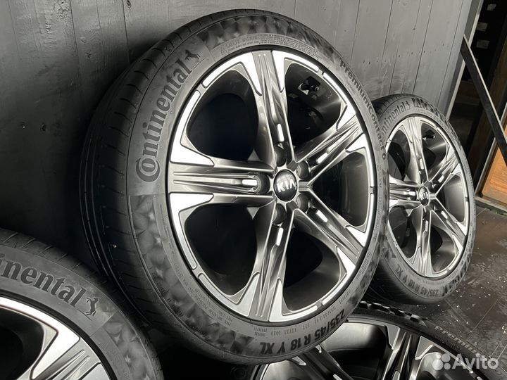 Комплект оригинальных колес KIA Optima 4 R18