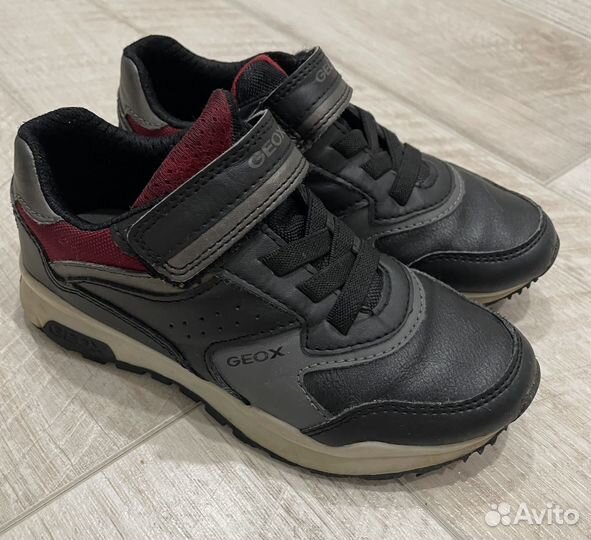 Кроссовки geox