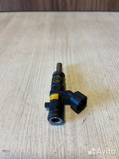 Форсунка Peugeot 408 EP6C 1 2012