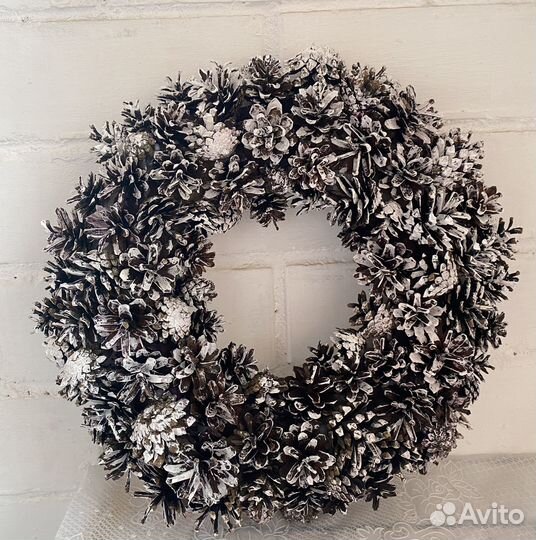 Новогодний декор Елка из шишек