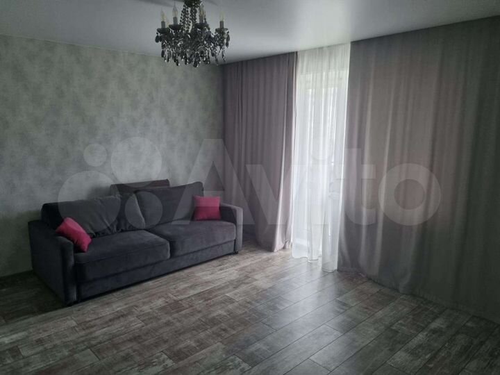 3-к. квартира, 77 м², 9/10 эт.
