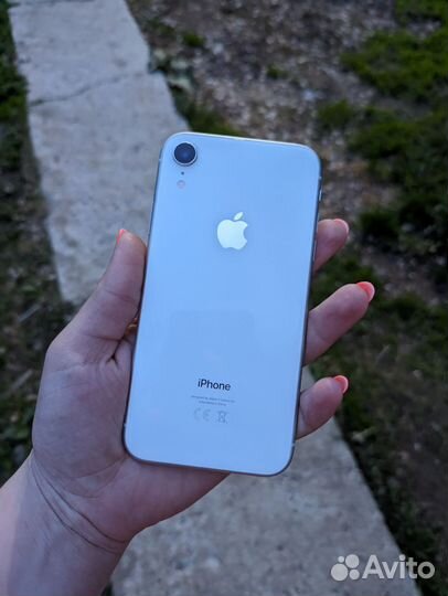 iPhone Xr, 64 ГБ
