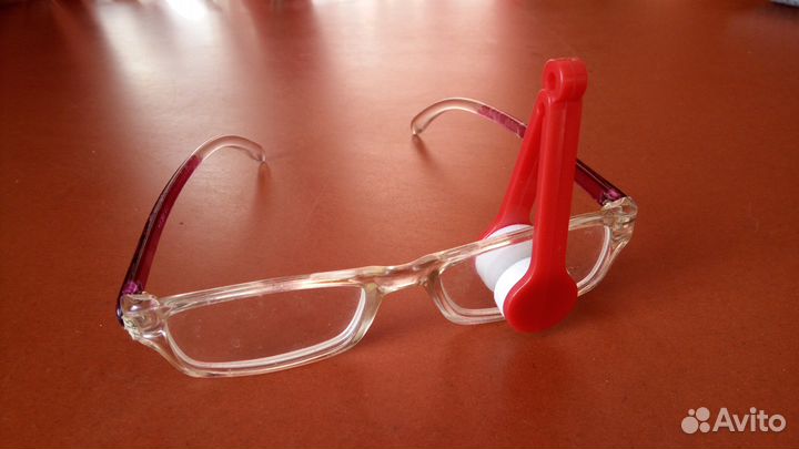 Щетка для чистки очков