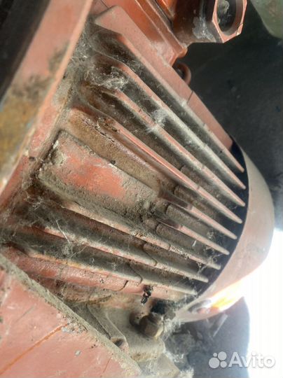 Электродвигатель