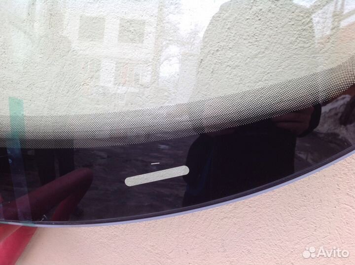 Skoda yeti 2009- стекло лобовое с дд