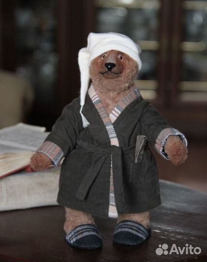 Медведь в халате тедди ручная работа