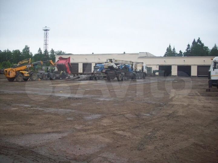 Машиноместо, > 30 м²