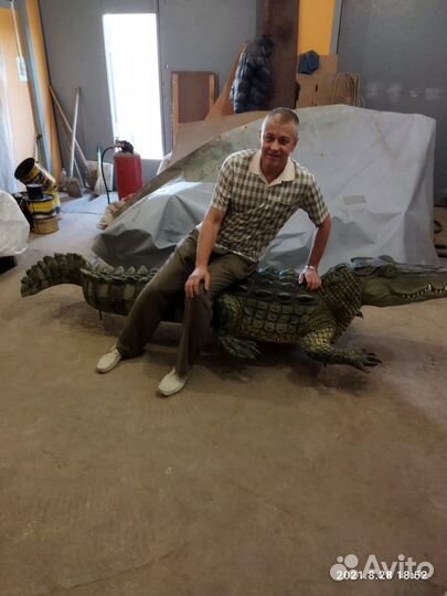 Продам реалистичную скульптуру крокодила - 3м