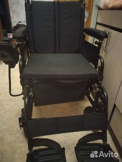 Инвалидная коляска с электроприводом