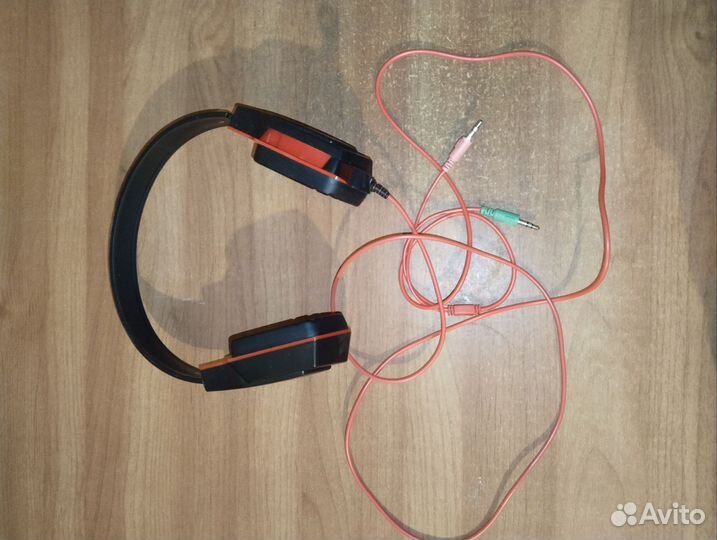 Игровые наушники
