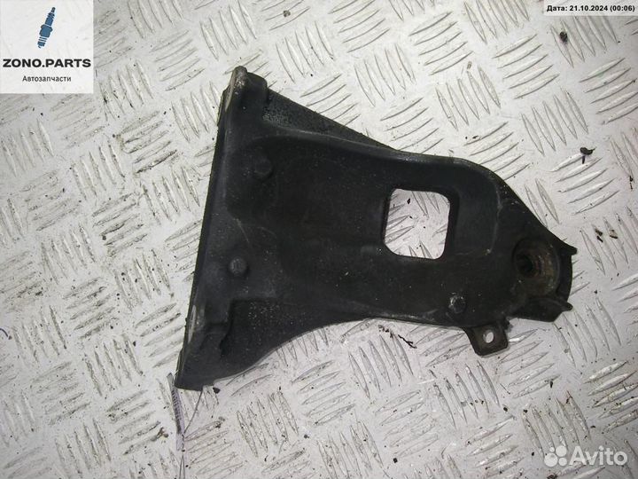 Кронштейн двигателя опорный 22116769260 на BMW 7 E65/E66 (2001-2008)
