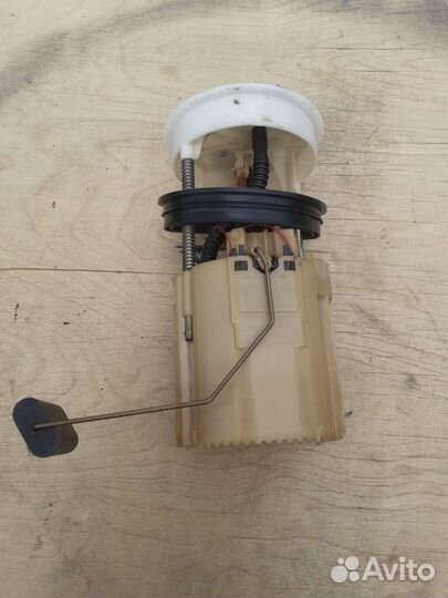 Бензонасос Nissan Almera N 16