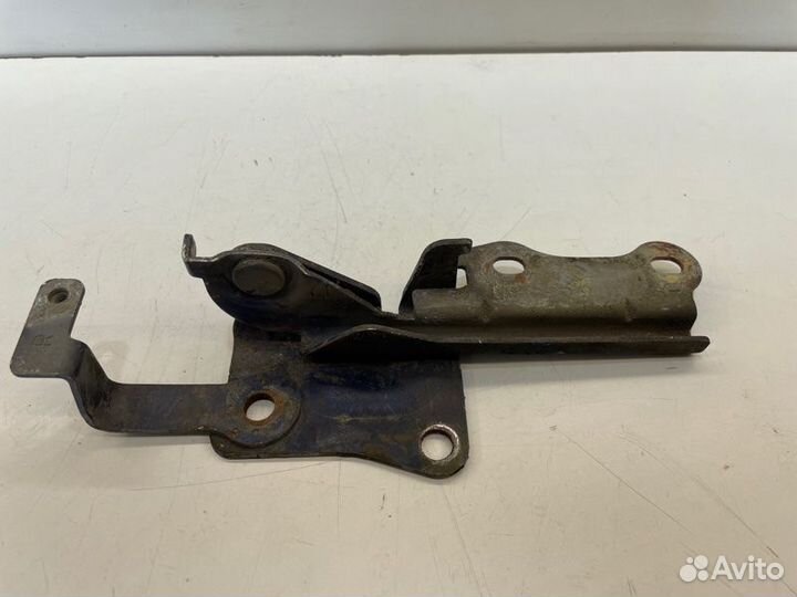 Петля капота правая Kia Spectra седан S6D 2008