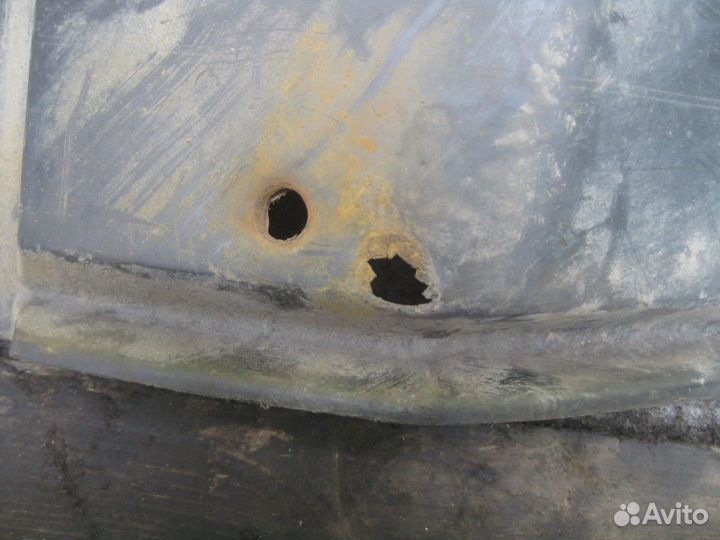 Крыло переднее правое передняя часть 81612300070 M