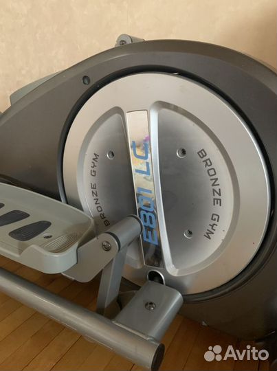 Эллиптический тренажер bronze gym e801LC