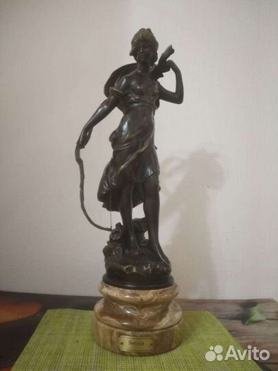 Бронзовая статуэтка soher,охотница 48см