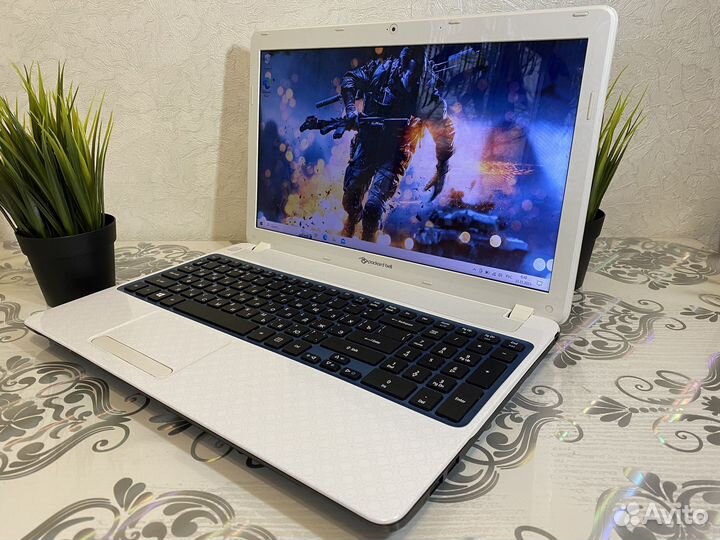 Мощный ноутбук PacardBell 2 видеокарты