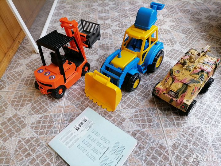 Техника игрушечная