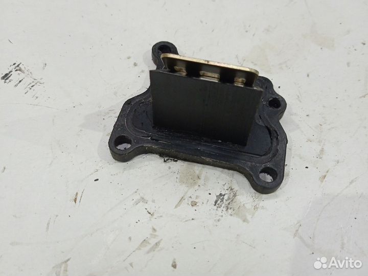 Клапан лепестковый Suzuki Sepia ZZ OLD