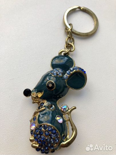 Красивые брелочки в ассортименте