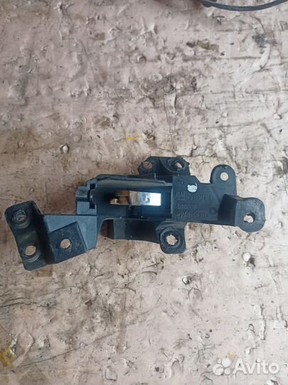 Ручка внутренняя передняя левая Opel Zafira A