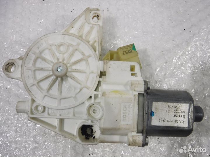 Моторчик заднего левого стеклоподъемника