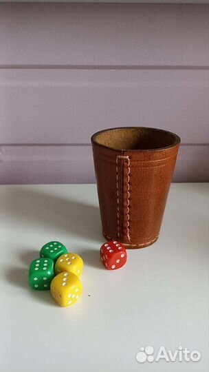 Настольная игра. Игра в кости