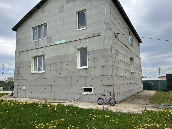 Дом 240 м² на участке 20 сот.