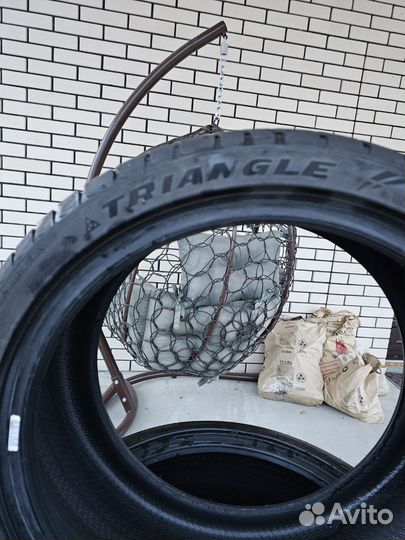 Triangle EffeXSport TH202 215/40 R17 200Y
