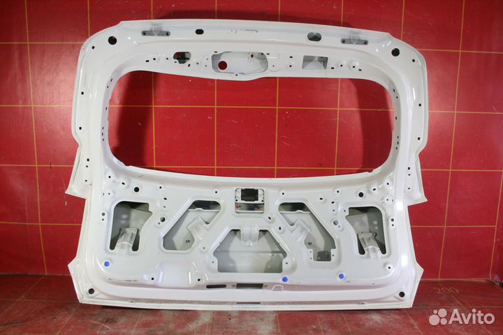 Крышка багажника Kia Sorento