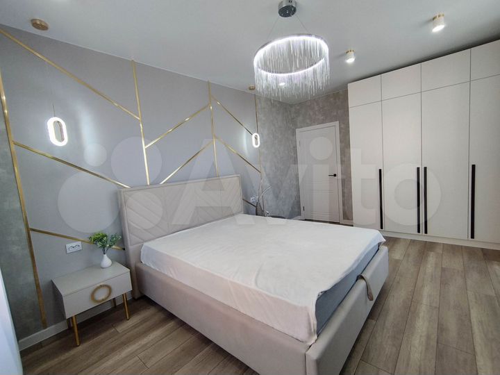 2-к. квартира, 65 м², 12/18 эт.