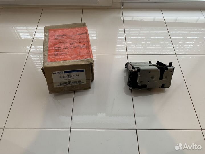 Замок двери Ford America Escape 2007-2012 Оригинал