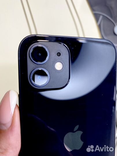 iPhone 12, 64 ГБ