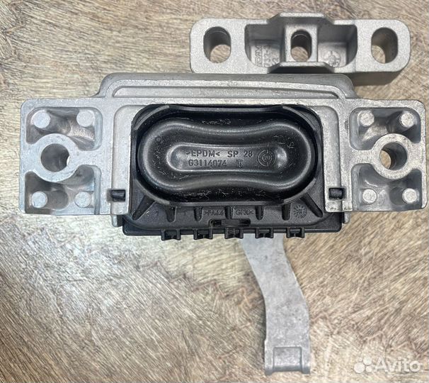 Опора двигателя Audi A3 (V8,1.8/2.0 tfsi)